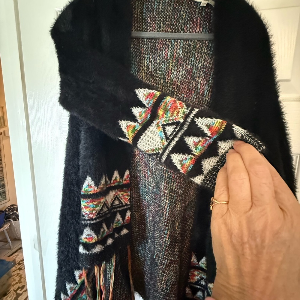 NWT Easel Cardigan/Shawl size S/M style# 116923 Super soft/Black/Colorful. - Picture 6 of 9